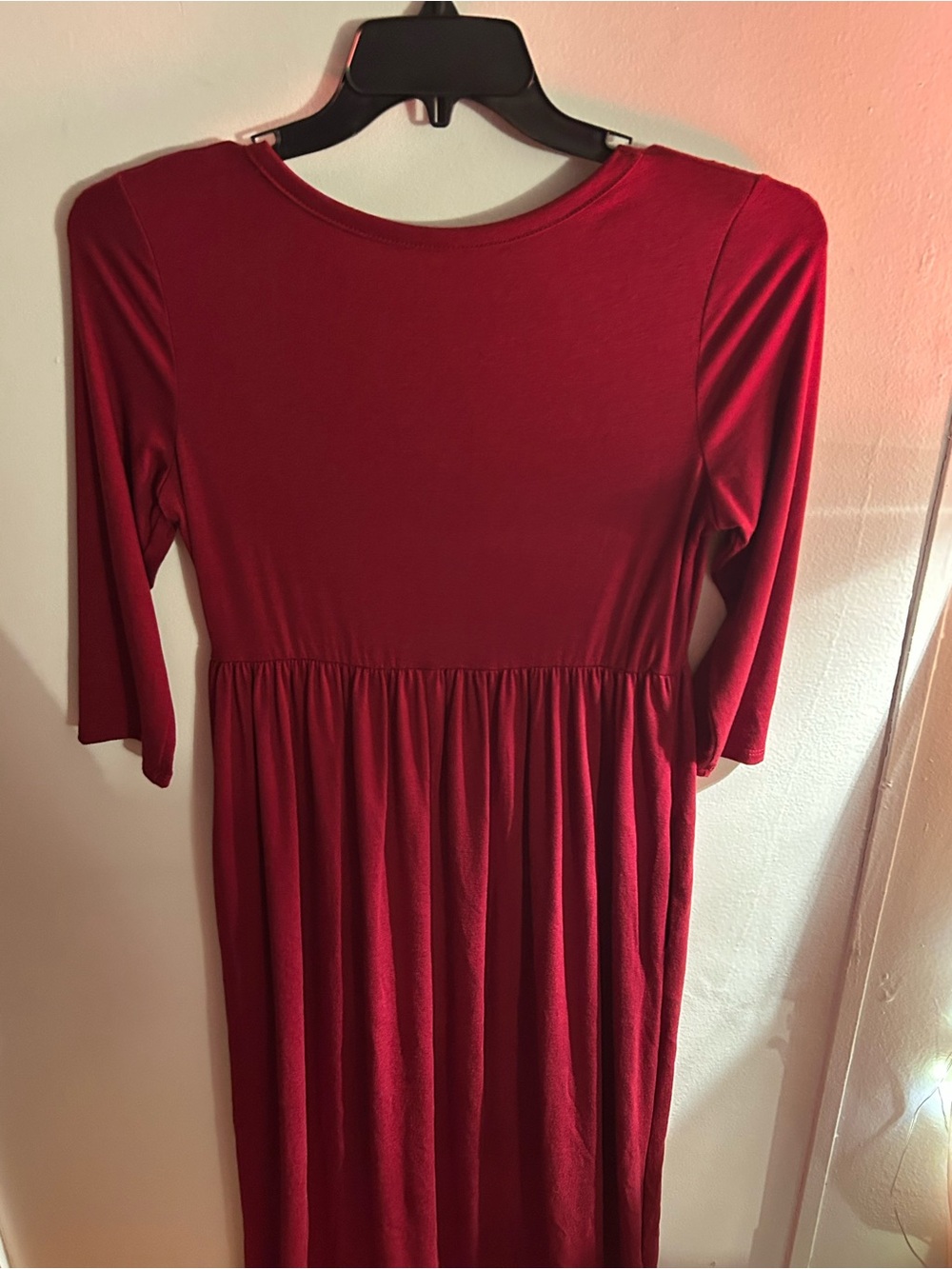 ⭐️Classic 3/4 Sleeve Maxi Dress in Deep Red - Picture 2 of 2